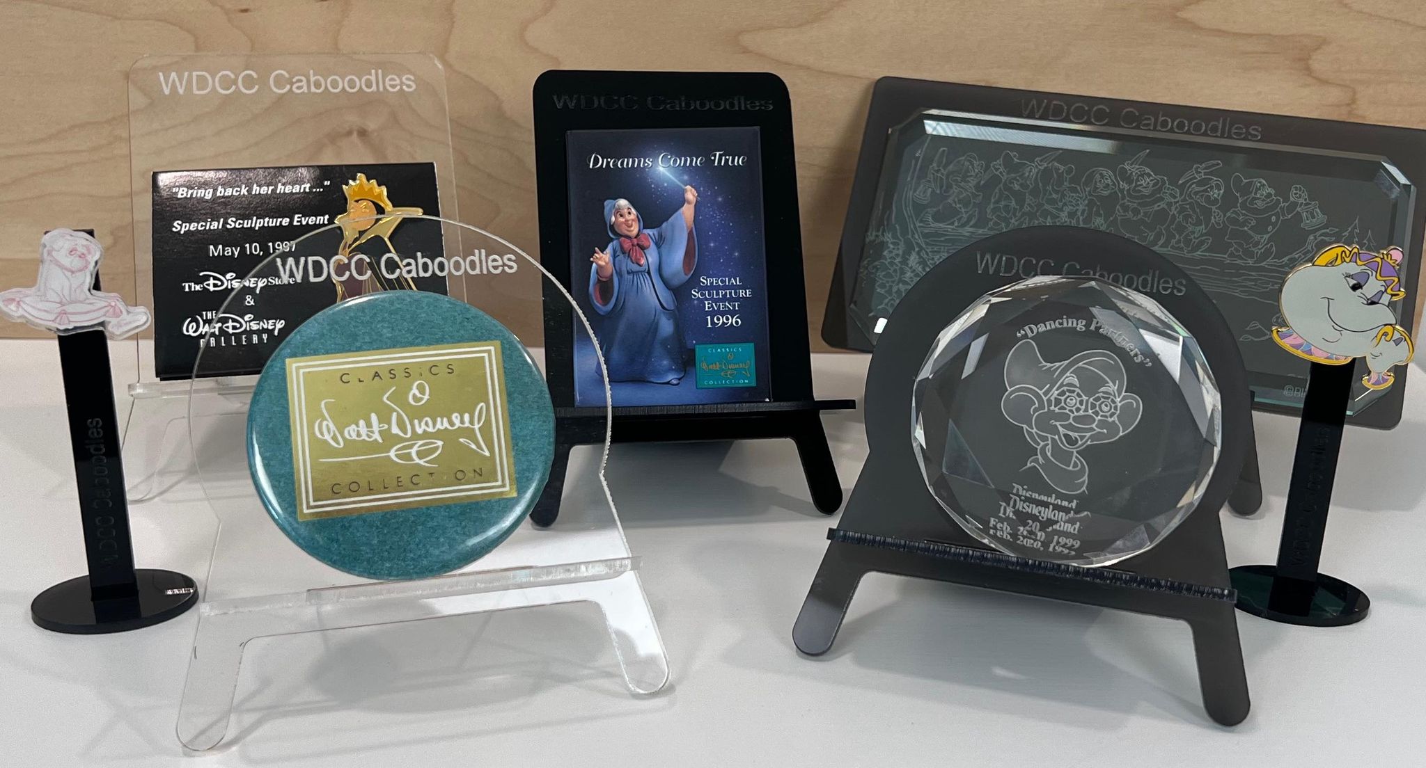 Acrylic Stand for Crystals